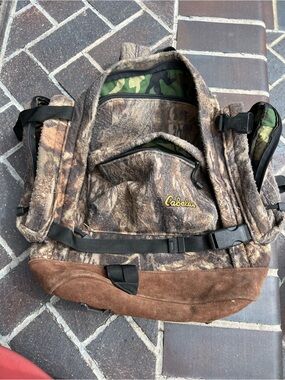 Large Camo Cabela’s Hunting Backpack